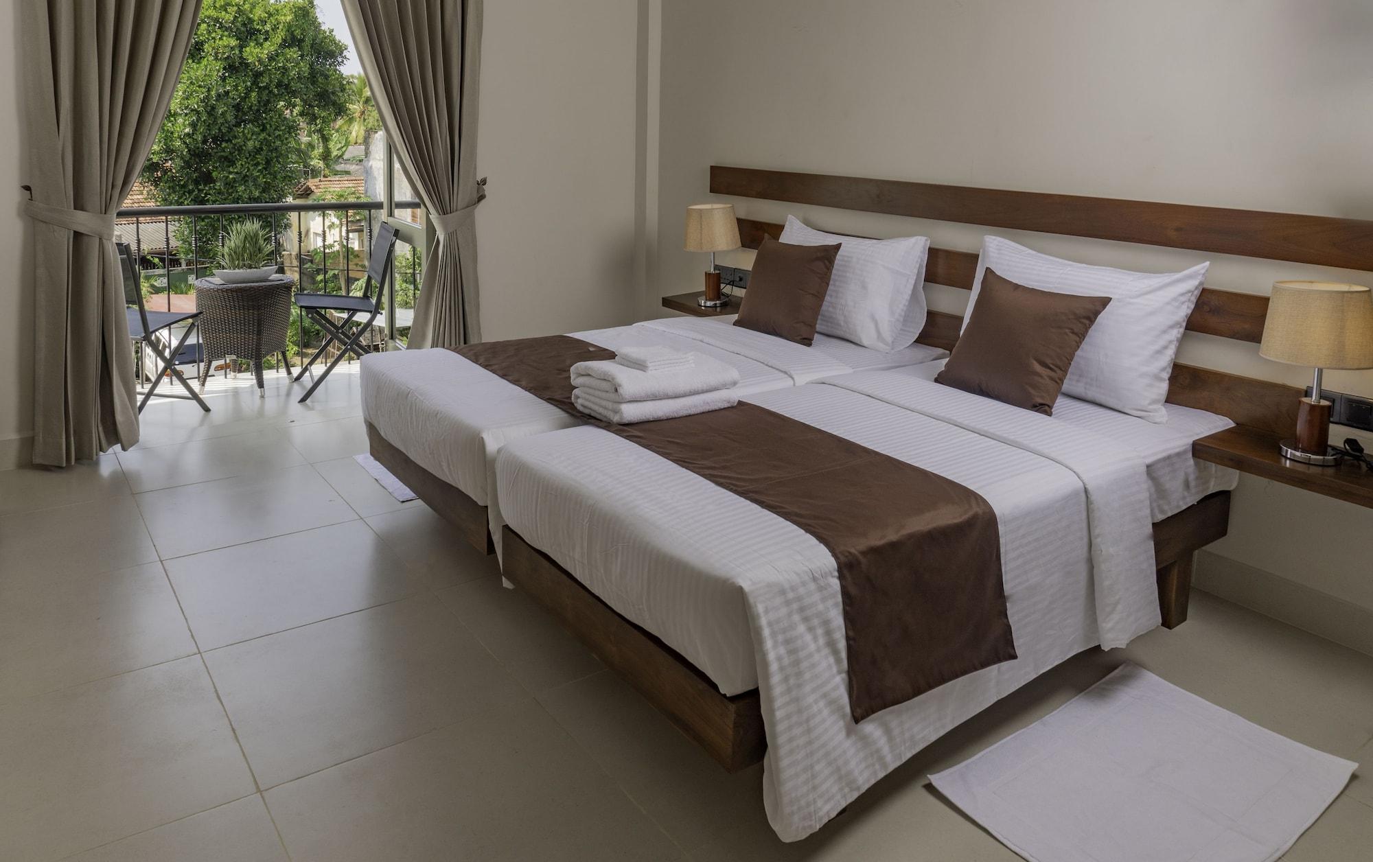 Hive 68 - Hotel And Resorts Negombo Extérieur photo