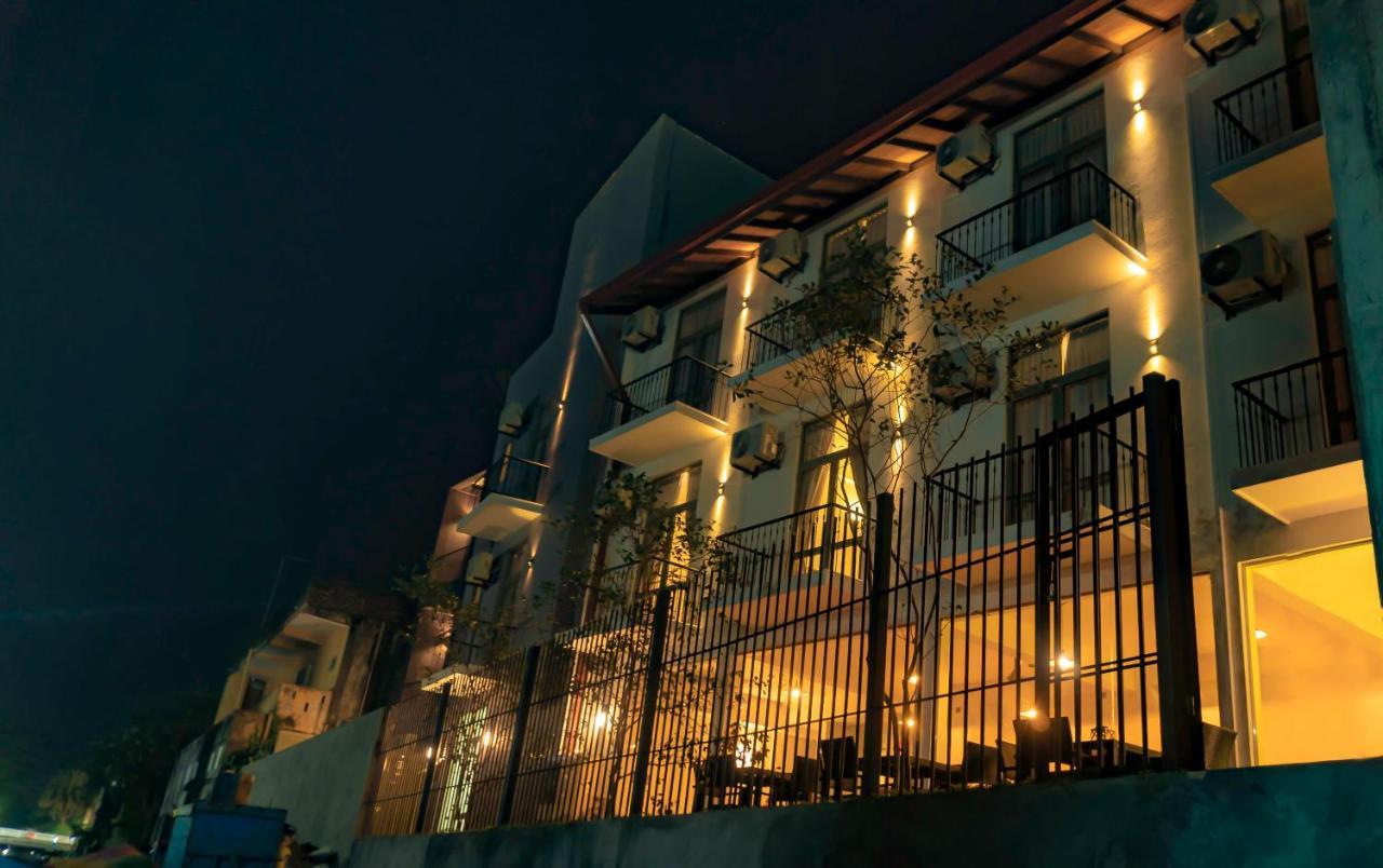 Hive 68 - Hotel And Resorts Negombo Extérieur photo