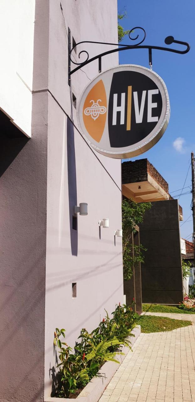 Hive 68 - Hotel And Resorts Negombo Extérieur photo