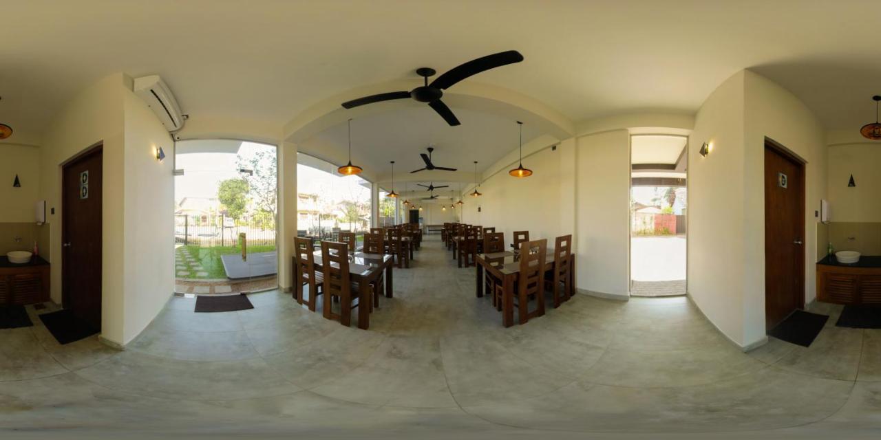 Hive 68 - Hotel And Resorts Negombo Extérieur photo