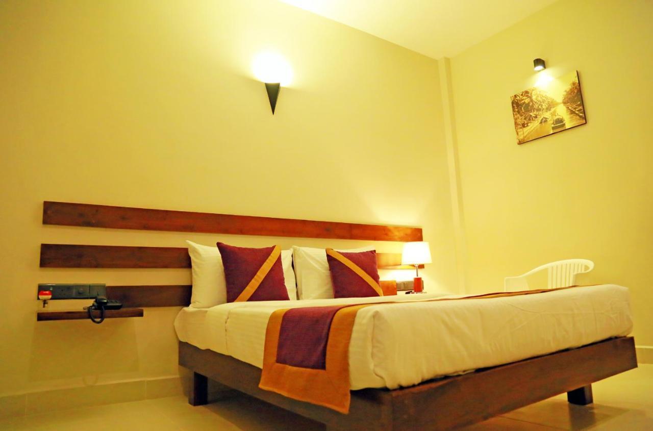 Hive 68 - Hotel And Resorts Negombo Extérieur photo