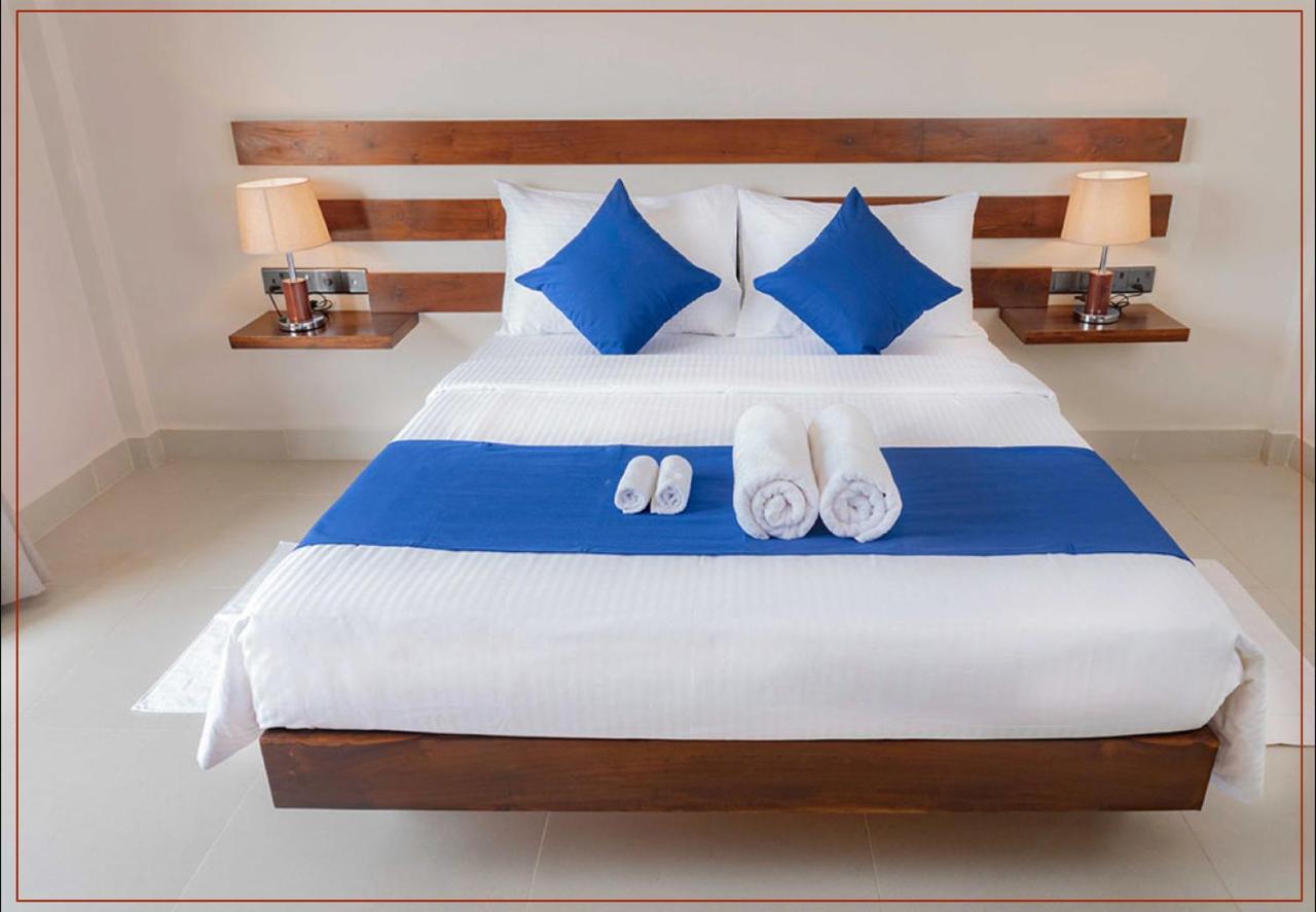 Hive 68 - Hotel And Resorts Negombo Extérieur photo